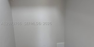 1360 W 41st St Gallery 21