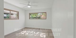 Stunning 3bd Home with Private Outdoor Oasis Gallery 31