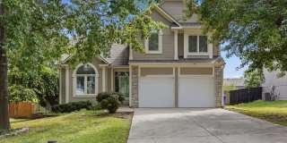 Spacious 4-Bedroom Home in Olathe’s Eastbrooke Neighborhood Gallery 1