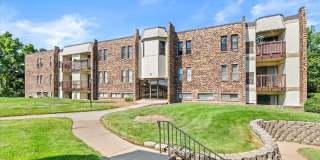 2220 COUNTRY CLUB Drive Gallery 1