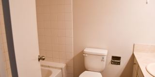 522 East Collins Gallery 38