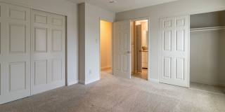 Courtyard Apartments Gallery 20