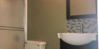 Beautiful and spacious multilevel townhouse in model home condition Gallery 15