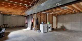 1318 Finch Street Gallery 13