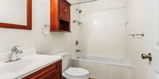 135 38th Street Gallery 13