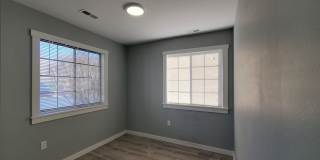 Beautifully Upgraded 1-Bedroom Condo in Downtown Traverse City Gallery 20