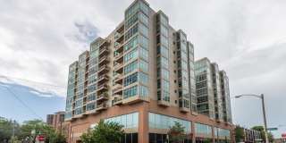 Luxury Top-Floor Condo for Rent Luxury Top-Floor Condo for Rent Gallery 1