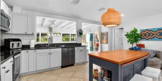 320 Riverdale Road Gallery 14