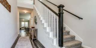 Beautiful Modern 2 story home! Gallery 5