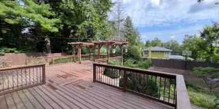 Large 5BR/3.5 Bath in Elm Heights. Available Now! Gallery 33