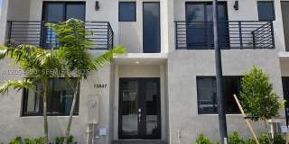 13847 SW 261st St Gallery 1