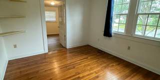 Must See this 3/2 Cottage Home 3712 Hyacinth Ave. Near LSU Lakes Gallery 6