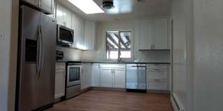 Beautifully Updated Boulder 3Bed/2Bath- Walking distance from CU campus & 29th St Mall! Available 8/7/26! Gallery 7