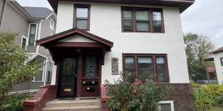 Charmingly Vintage 3bedroom with Garage Parking Gallery 1