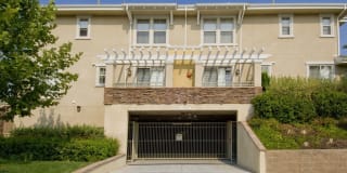 Avalon Oak Creek Gallery 42