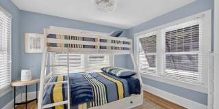 221 13TH AVENUE NE Gallery 30