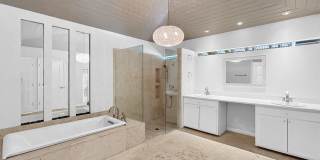 4431 Ocean Boulevard Gallery 14