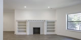 5487-5491 S. Hyde Park Boulevard Gallery 12