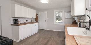 3 bedroom 3 bathroom Single Family Home Gallery 26
