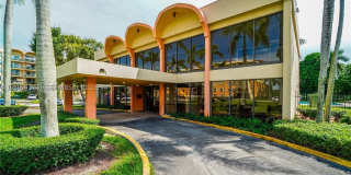 9320 Fontainebleau Blvd Gallery 18