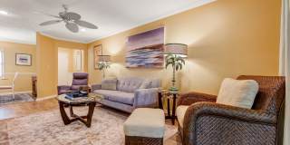 ** PARK SHORE ** 2 BED / 2 BATH - CONDO - 55+ COMMUNITY - SEASONAL OR SHORT TERM RENTAL Gallery 4