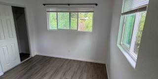 Beautiful 4 bedroom, 2 Bath Home close to Hilo Town Gallery 11