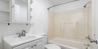73 Hayden Avenue Gallery 13