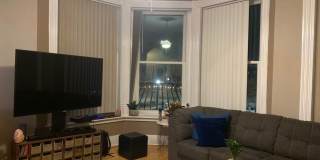 913 Main Street Gallery 12