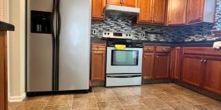 Great Duplex in Briarwood Gallery 24