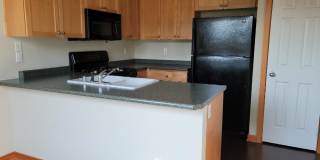 2 Bedroom in the Heart of Poulsbo Gallery 19
