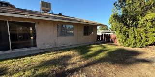Victorville Green Tree Home- Refurbished 4 Bedrooms, 2 Bathrooms, New Paint, Gallery 47