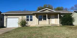 3 Bedroom Home in Northgate Neighborhood Gallery 1