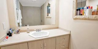 2421 Northeast 10th Street Gallery 20