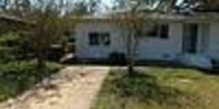 4911 Kinnear Avenue Gallery 1