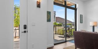 Luxury 3 Story Condo in Exclusive Titletown District Gallery 11