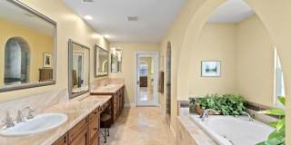 7728 Briza Placida Gallery 16