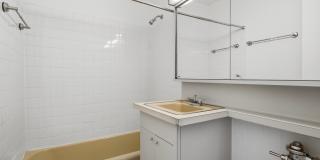 340 W Diversey Parkway Gallery 9