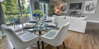 Verona at Naylor Metro Gallery 10