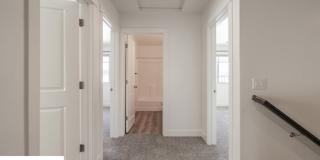Private 4 Bedroom Corner Unit Gallery 68