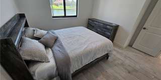 136 Kamal Parkway Gallery 21