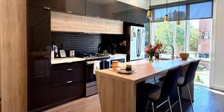 Modern Dilworth Townhome | 3BR/3.5BA | Private Rooftop Terrace | EV Charging | Walkable Location Gallery 5