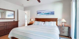 ***VACATION HOME AVAILABLE FROM MAY 15TH- OCTOBER 31ST*** MONTH TO MONTH Gallery 15