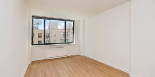 180 Montague Gallery 9