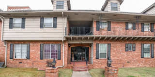 Fully furnished condo unit - all bills paid Gallery 14
