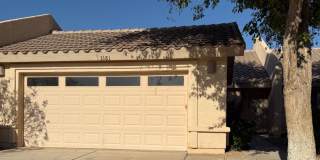 3 bedrooms 2 bath Townhouse Gallery 1