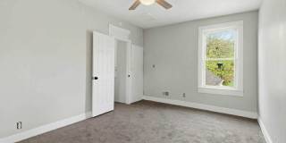 Freshly Renovated 4 Bedroom Home Gallery 32