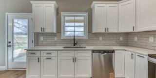 207 Monroe Dr Gallery 17