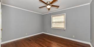 306 Plymouth Avenue Gallery 10
