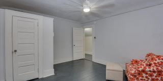 978 Heard Avenue Gallery 19