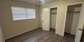 601 Chicago Avenue Gallery 7